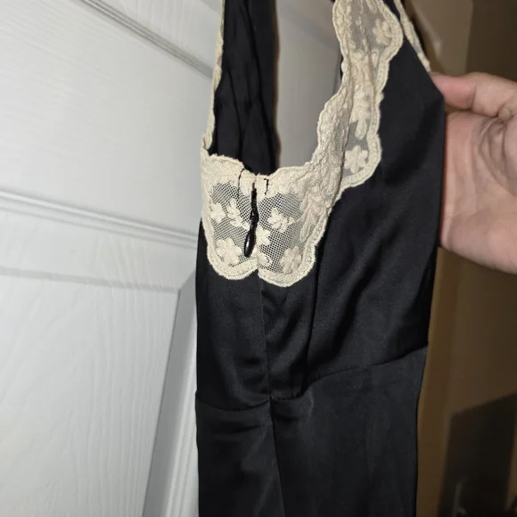 Abercrombie & Fitch Black Slip Midi Dress With Cream Lace Size Large - Picture 8 of 10